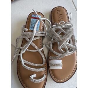 3 for $9 Wild Pair Silver Glitter Gladiator Sandals 8.5 New